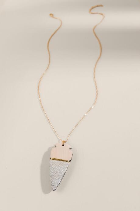 Francesca's Erica Arrow Pendant Necklace - Ivory