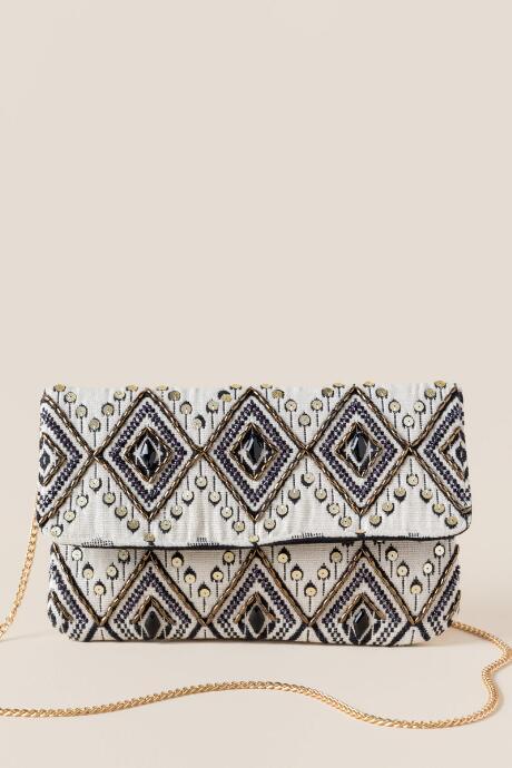 Francesca's Barb Diamond Clutch Crossbody - Beige