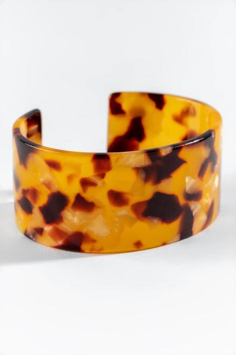 Francesca's Amy Marbled Resin Cuff - Multi