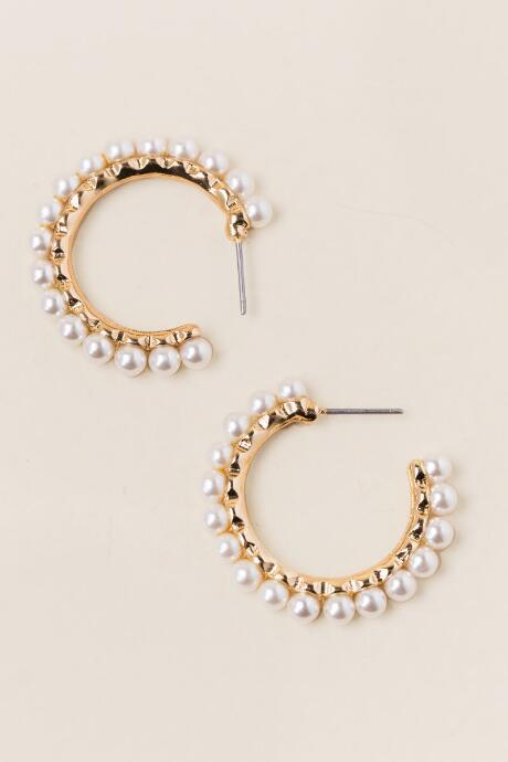Francesca's Freya Pearl Trim Hoop Earring - Pearl