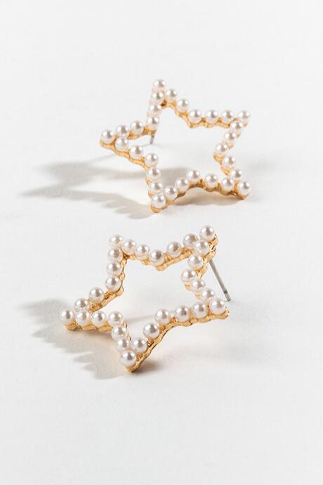 Francesca's Jaelyn Pearl Star Studs - Pearl
