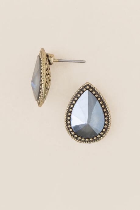 Francesca's Toula Facet Teardrop Earring - Gray