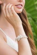 Francesca's Meghan Freshwater Pearl Flower Bracelet - Pearl
