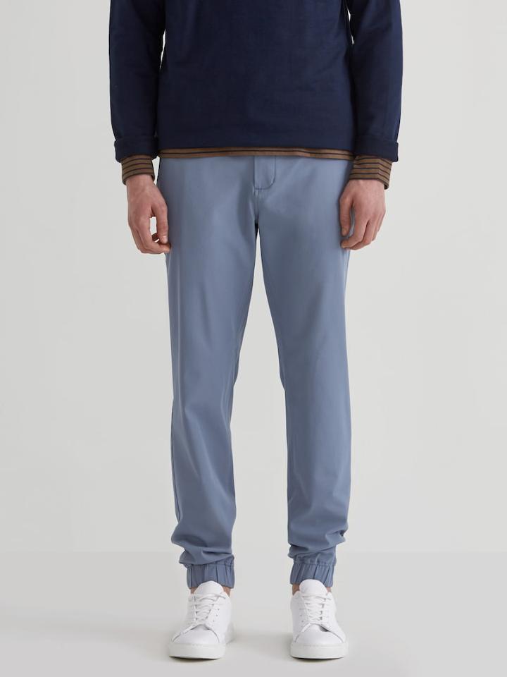 Frank + Oak Woven Cottontwill Jogger In Flint Stone