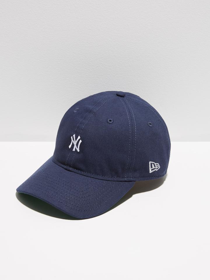 Frank + Oak New York Yankees Micro Logo Cap
