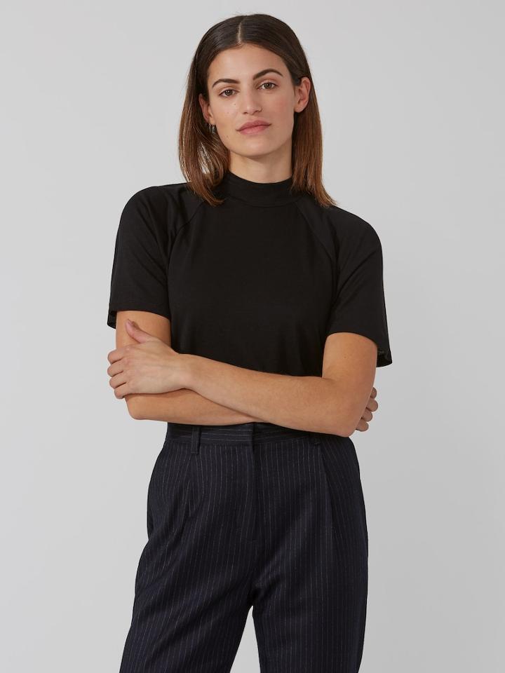 Frank + Oak Fluid Mockneck Tee In True Black
