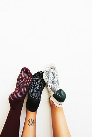 Toesox Womens Toesox Holiday Gift Box