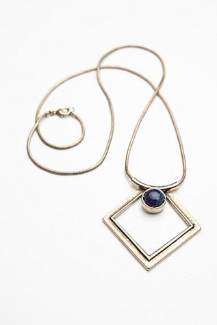 Fp Collection Womens Andress Pendant