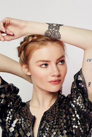 Free People Womens Metallic Lace Cuff