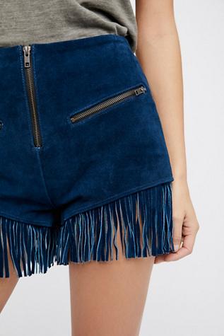 Understated Leather Womens Stick Em Up Suede Short
