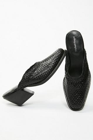 Jeffrey Campbell Womens Avanti Mule