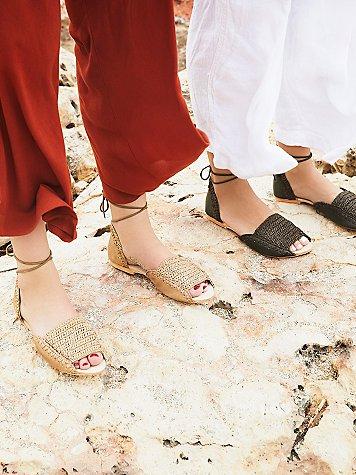 Fp Collection Beaumont Woven Flat