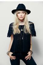 Free People Womens Black Bird Pullover