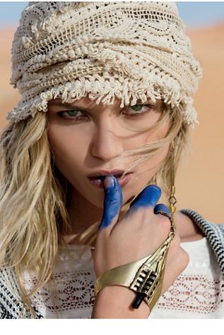 Sanktoleono Jewelry Womens Caged Crystal Handpiece