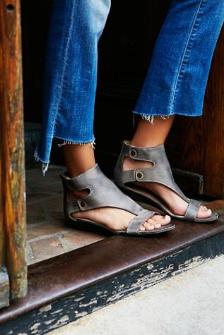 Diba Womens Bonfire Mini Wedge Sandal