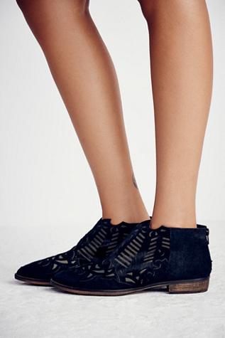 Fp Collection Womens Desert Dancing Shoeboot