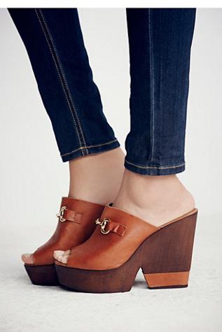Charles David Womens Dehilah Platform