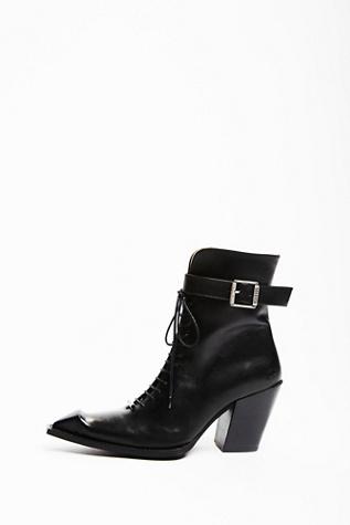 John Fluevog Womens Trevor Lace Up Boot