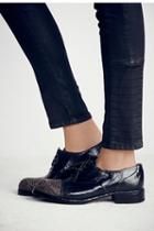 Ducanero Womens This Way Brogue