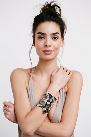 Free People Womens Outlaw Seedbead Cuff