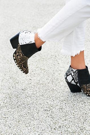 Jeffrey Campbell + Free People Womens Deville Western Boot