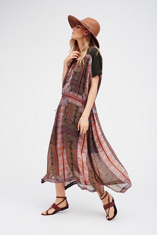 New Romantics Womens Gardenia Fog Dress