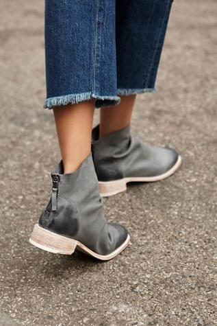 John Fluevog Womens None