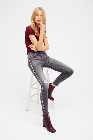 Driftwood Womens Marilyn Embroidered Skinn