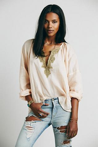 Mes Demoiselles Paris Womens Lace Trim Peasant Top