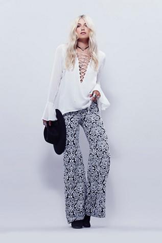 Nightcap Womens Jacquard Lace Bells