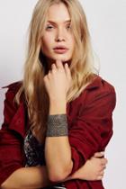 Lisa Freede Womens Crystal Mesh Cuff