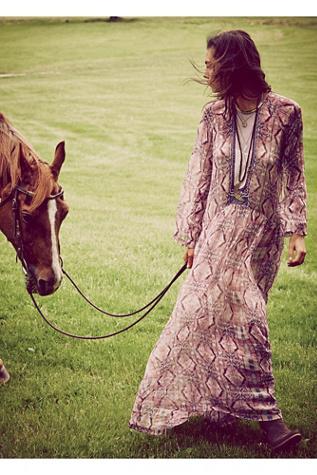 New Romantics Womens New Romantics Celtic Wanderer
