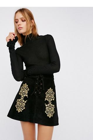 Understated Leather Womens Wild West Embr Mini