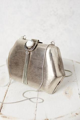 St. Xavier Womens Justine Metal Clutch
