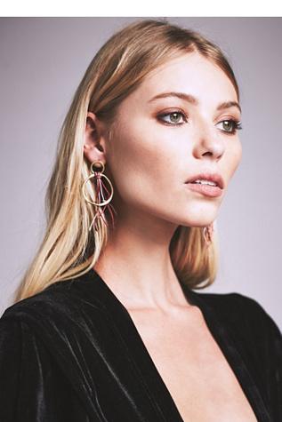 Sibilia Womens Breezy Point Threaded Hoops