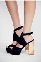 Fp Collection Womens Sicily Platform