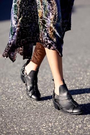 Jeffrey Campbell + Free People Womens Outlier Ankle Boot