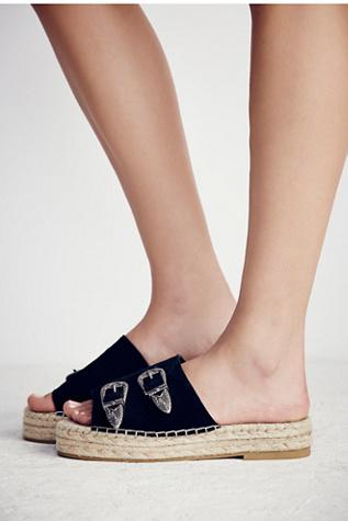 Nightwalker Womens Free Flying Espadrille Sandal