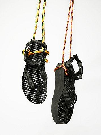 W Flatform Teva