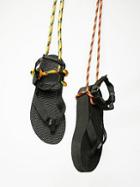 W Flatform Teva