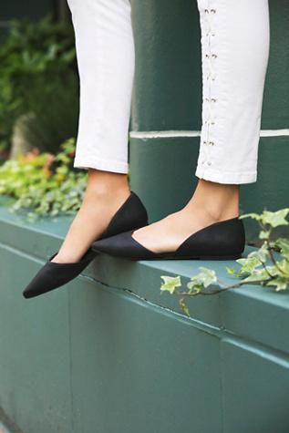 Seychelles Womens Vegan Society Flat
