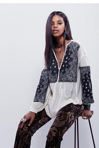 New Romantics Womens New Romantics Yin Yang Blouse