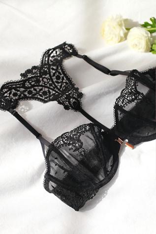 Intimately Womens Fancy Back Underwire Bra