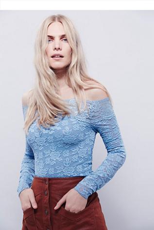 Intimately Womens Barely There Lace Layering Top