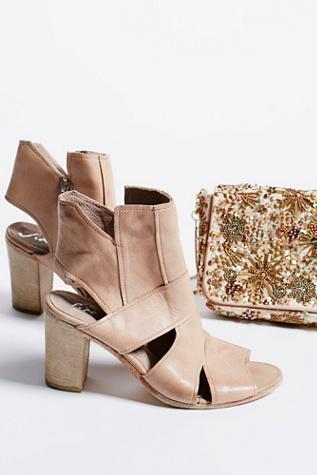Fp Collection Womens Effie Block Heel