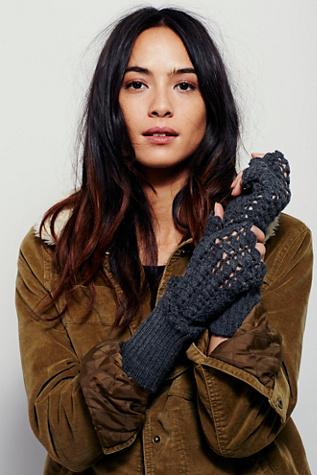 Free People Womens Lacey Crochet Armwarmer