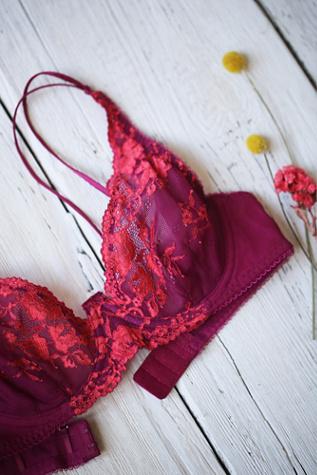 Intimately Womens Caught In My Web Underwire Bra