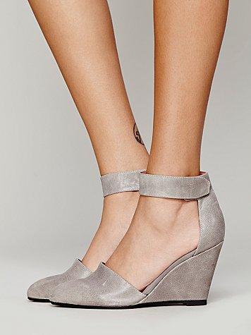 Jeffrey Campbell Peaks Point Wedge