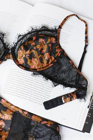 Intimately Womens Dark Blooms Underwire Bra