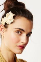 Brandimport Womens Bouquet Ear Frame